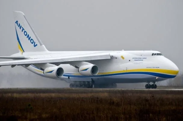 Дрон із вибухівкою біля українського літака в Німеччині: розслідування та російський слід