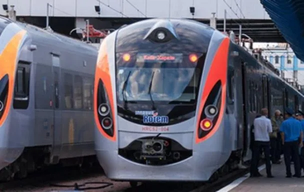 Як курсують потяги під час повітряних тривог: правила "Укрзалізниці"