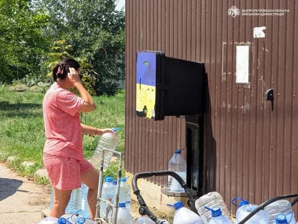 У Марганці п'яту добу немає води: як населення подолає кризу