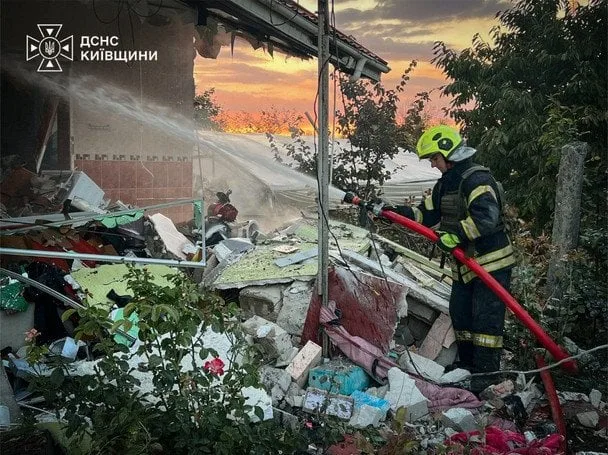 Атака на Київщину 2026: ракети, дрони й пожежі — наслідки обстрілу