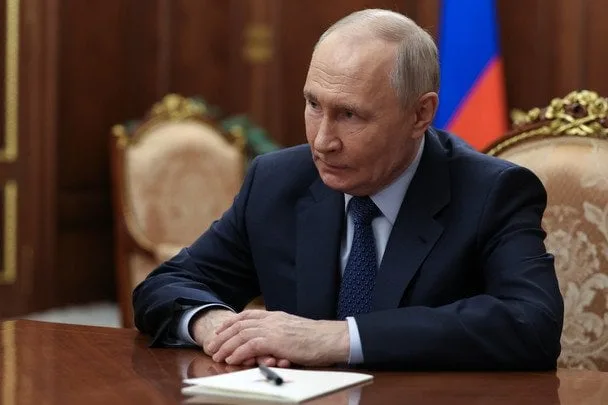 Путін про удари по НПЗ і маркетплейсах: «Не треба було починати»