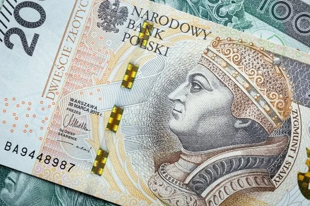 Мінімальна зарплата в Польщі 2027: у скільки разів вища за українську