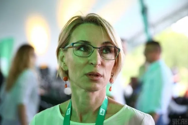 Навантаження космонавта: захист президента та критика в соцмережах