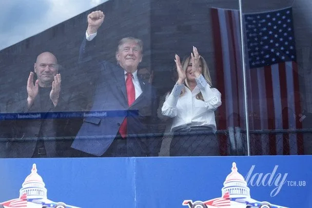 Трамп і прапор на перегонах: аналіз мови тіла експертки