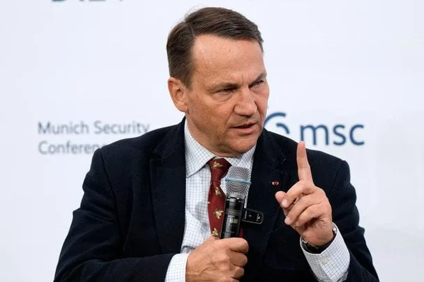 Польща вимагає від України переглянути вибір національних героїв